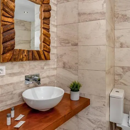 Line Gemparadise Found Апартаменты