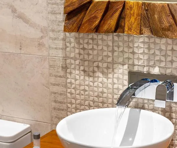 Line Gemparadise Found * Fuengirola